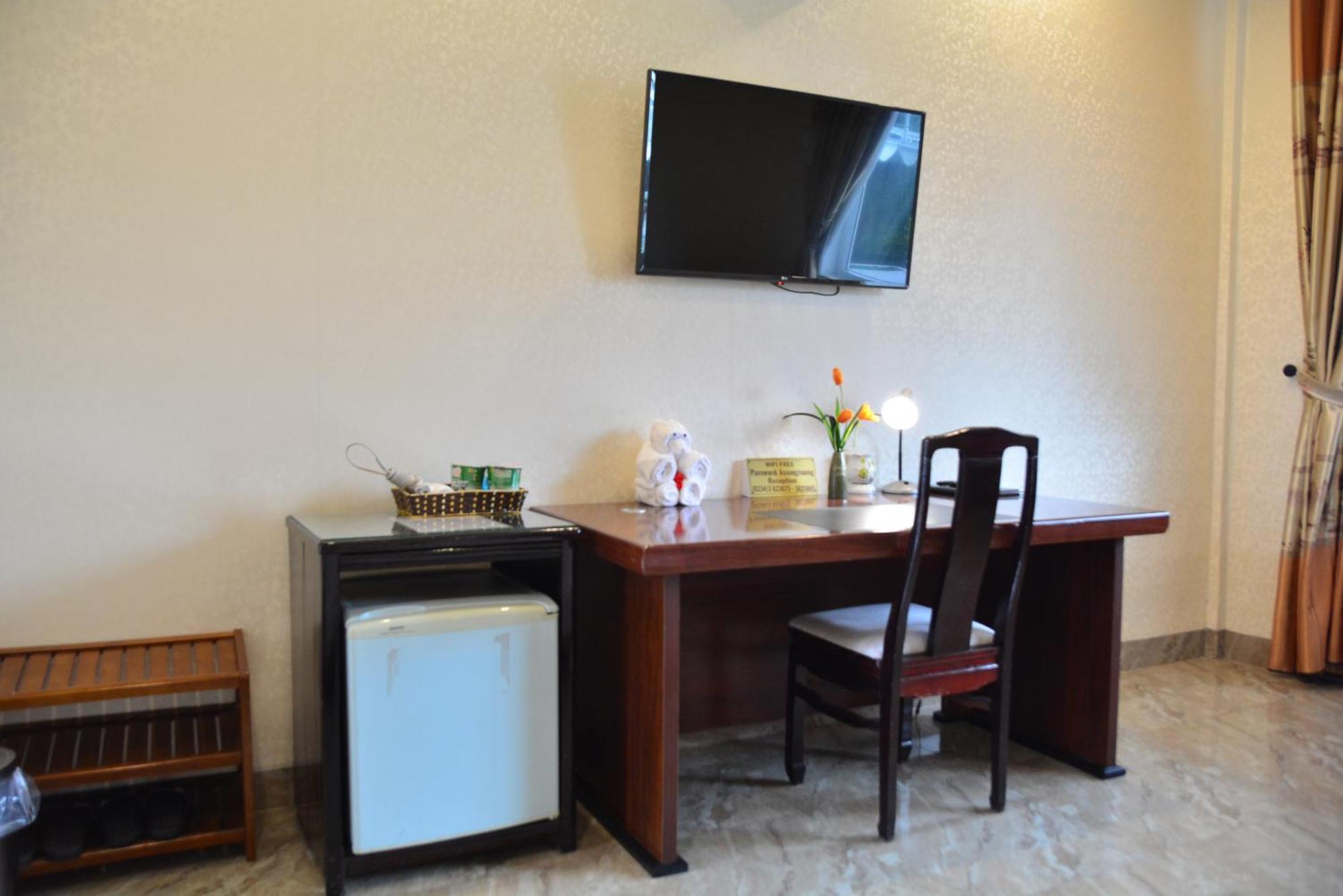 Song Huong Hue Hotel Bagian luar foto