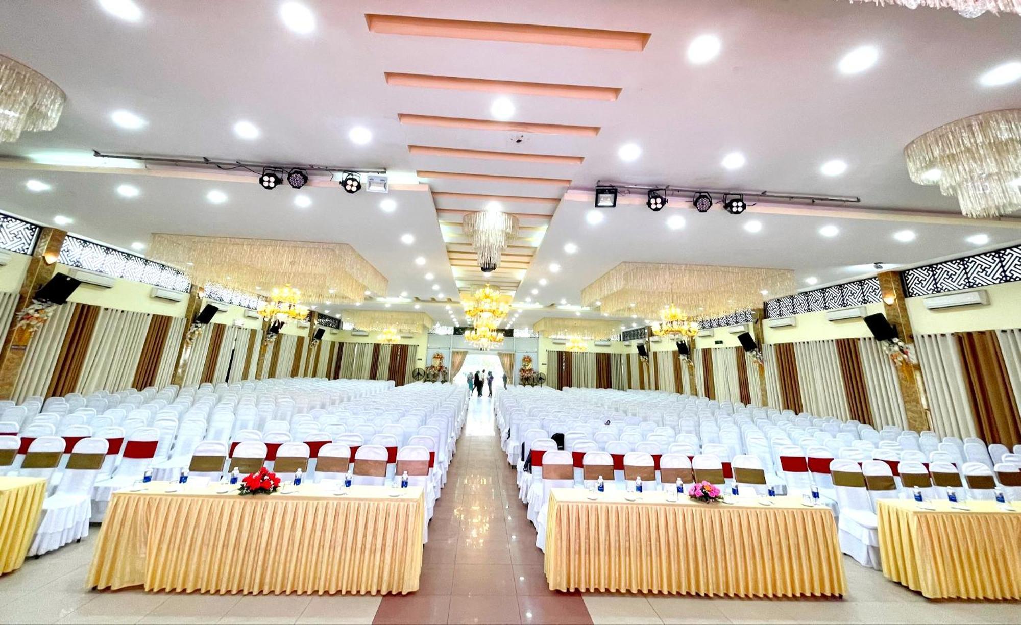 Song Huong Hue Hotel Bagian luar foto